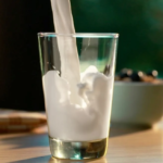 La caída del consumo interno de leche alcanzó el 29% en marzo