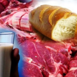 Consecuencia del ajuste de Milei: se come menos pan, lácteos y carnes