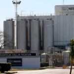 Nestlé frenó la producción en su planta de Córdoba