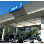 Volvieron a subir los precios de las naftas de YPF