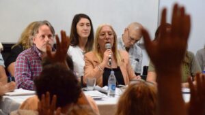 Inicio de clases con dudas en la provincia de Buenos Aires: un gremio docente rechazó la oferta salarial de Kicillof