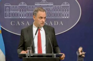 Adorni y el patrimonio que no cierra: más propiedades, silencios y un relato que empieza a hacer agua