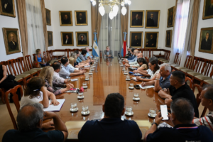 El Gobierno presentó a los gremios docentes y estatales el proyecto de reforma previsional