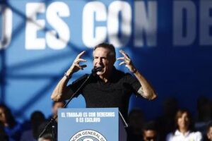 Marcha de la CGT: en un multitudinario acto se escucharon fuertes críticas al modelo de Milei