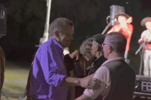 La Paz: emotiva vigilia y acto oficial por Malvinas