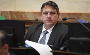 Paoltroni cada vez más complicado: tomó más de $304 millones en créditos pese a tener un pedido de embargo