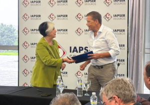 Prevención de Riesgos Laborales: Martin firmó convenio con el IAPSER