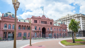 El Gobierno prohibió este jueves el ingreso de la prensa acreditada a la Casa Rosada