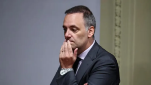 Manuel Adorni expone en Diputados y la oposición se prepara para acorralarlo