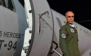 Denuncian que la Fuerza Aérea compró con sobreprecio un avión en mal estado