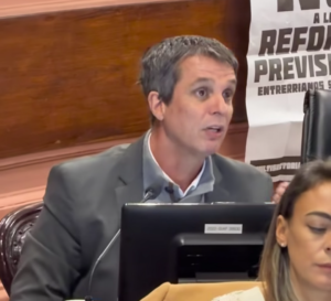 Cresto aseguró que las Juntas y Comunas están recibiendo muchísimo menos presupuesto