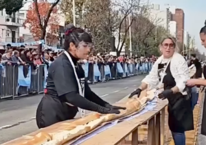 Ganó el hambre: Caos por un sándwich gigante que intentó batir un récord