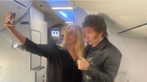 Otra denuncia penal contra Javier Milei y Karina: es por el uso de recursos públicos para viajes personales