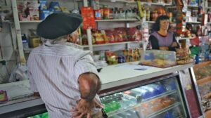 Las ventas minoristas pyme cayeron 3,2% en abril y crece la preocupación por la baja demanda