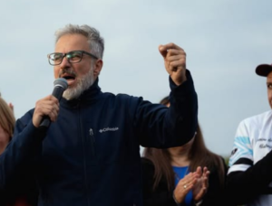 “El peronismo sigue atrapado en sus viejas lógicas”: Guzmán cuestionó la falta de renovación dirigencial