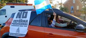 Concordia: se realizó una caravana y bocinazo contra la reforma jubilatoria