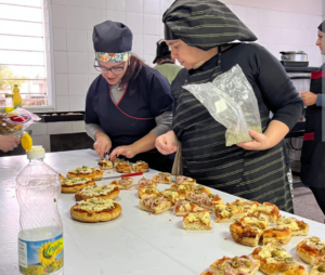 La Paz: el curso de Cátering continúa sumando experiencias