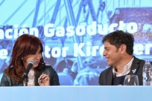 Axel Kicillof respaldó a Cristina Kirchner a un año de su condena