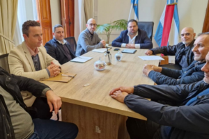 Conflicto Granja Tres Arroyos: el gobierno provincial reforzará asistencia a los trabajadores afectados