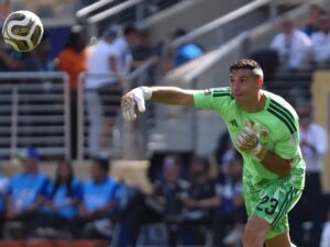 Con un conmovedor posteo, el Dibu Martínez puso en duda su continuidad en la Selección argentina: «Quiero reflexionar»