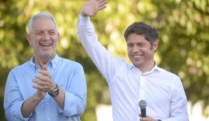 Axel Kicillof prepara un acto homenaje a Eva Perón junto a Julio Alak