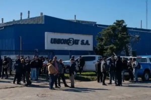 Gualeguaychú: convocan a una protesta por el conflicto en Unionbat y el despido de un centenar de trabajadores