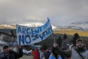Semana de rechazos al modelo