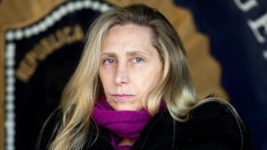 Karina prohíbe que los ministros se acerquen a Milei y tomará examen a los que quieran verlo