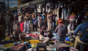 La informalidad trepa al 44,2% y atrapa a jóvenes y mujeres