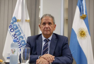Cláusula gatillo por la inflación: bancarios arregló un salario mínimo de 2,5 millones de pesos