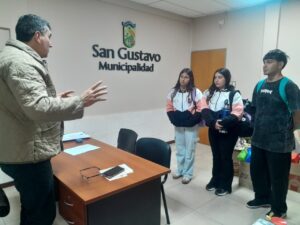 San Gustavo: estudiantes de 6° año comenzaron sus pasantías en la Municipalidad
