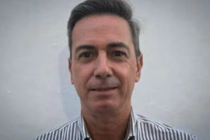 El gobierno echó a un funcionario, lo indemnizó con 110 millones de pesos y lo volvió a contratar al día siguiente