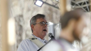 Duro mensaje de la Iglesia en la previa de la llegada del Papa: «Va a encontrar una Argentina herida»