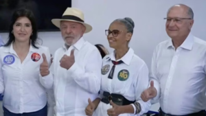 Lula da Silva votó en San Pablo: «Se define qué tipo de Brasil queremos»