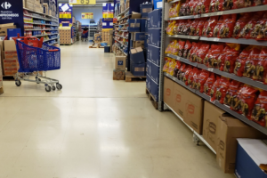 Un informe reveló la caída del consumo masivo en todo el país: cuáles son las regiones más afectadas