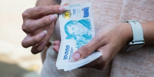 El Salario Mínimo Vital y Móvil está apenas por encima de los índices de indigencia y muy por debajo de la línea de pobreza